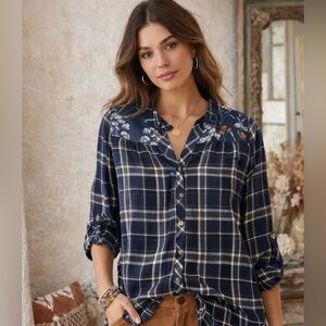 Westport Navy Plaid Floral Women's High Low Top Size M Boho Cottagecore